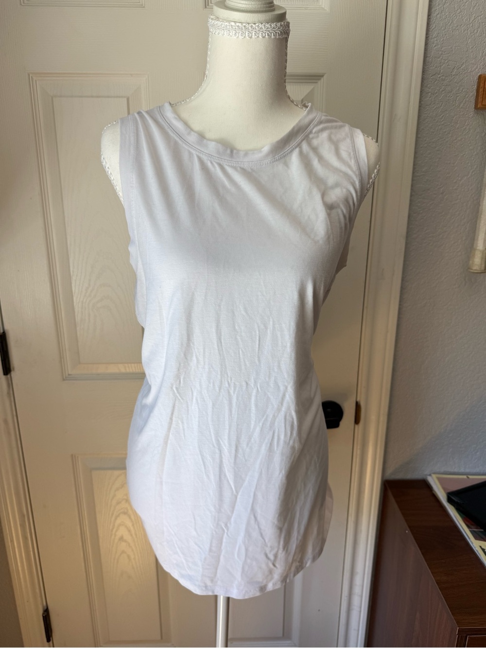 Athleta White Performance Sleeveless Tank